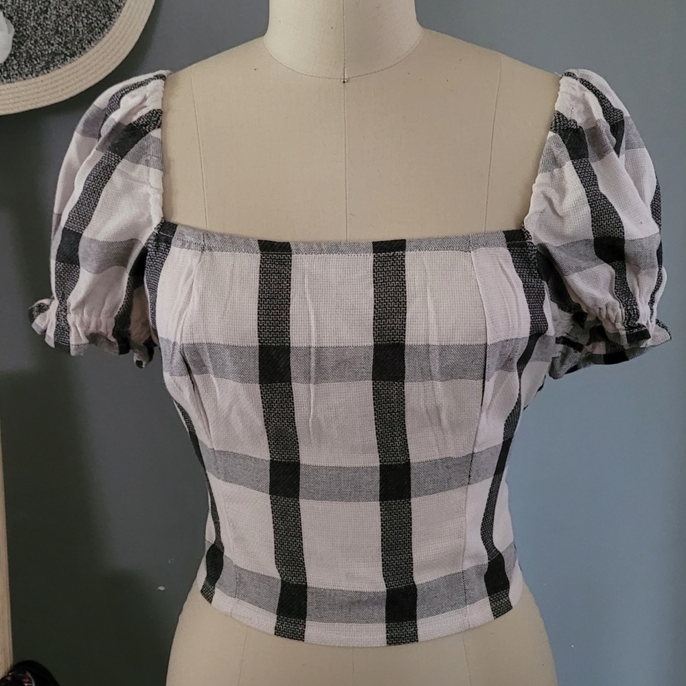 Short top crop/top